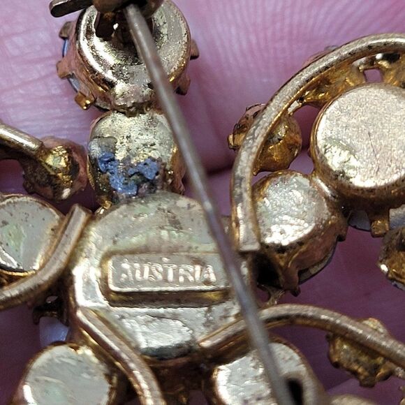 Vintage Signed Austrian Crystal Butterfly Pin Brooch AB Blue Faux Pearl Center - Picture 2 of 9